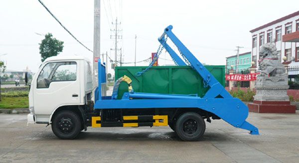 東風(fēng)福瑞卡擺臂式垃圾車
